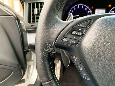 Used 2010 INFINITI G37 Journey w/ Premium Pkg image 9