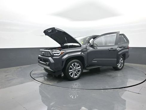 Used 2025 Toyota 4Runner Limited AWD/4WD image 43