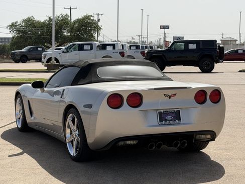 Used 2008 Chevrolet Corvette Convertible w/ Preferred Equipment Group RWD image 6