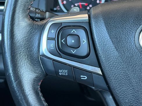 Used 2016 Toyota Camry SE image 26