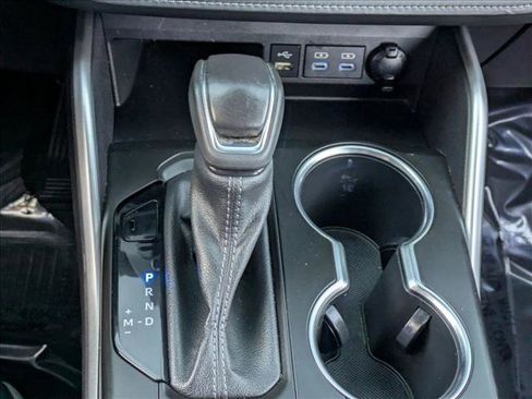 Used 2022 Toyota Highlander XLE image 10