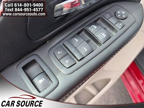 Used 2014 Dodge Grand Caravan SXT image 17