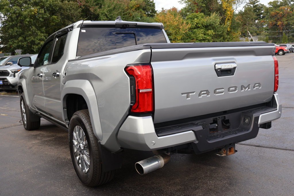 Certified 2025 Toyota Tacoma Limited AWD/4WD image 5