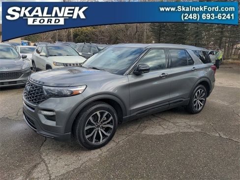 Certified 2022 Ford Explorer ST-Line image 1