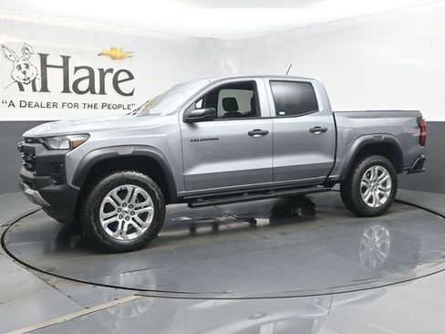 Used 2024 Chevrolet Colorado Trail Boss w/ LPO, Dark Essentials Package image 30