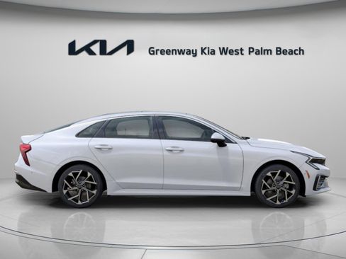 New 2026 Kia K5 EX image 9