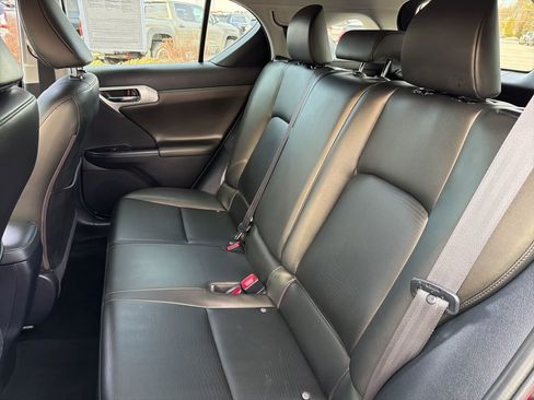 Used 2012 Lexus CT 200h image 9