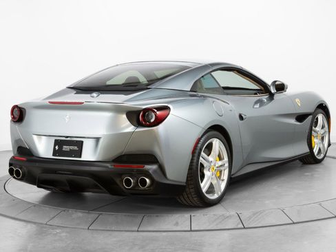 Certified 2019 Ferrari Portofino image 15
