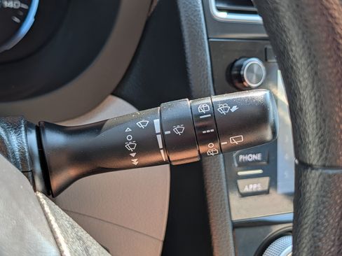 Used 2018 Subaru Forester 2.5i Premium AWD/4WD image 31