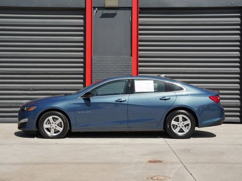 Used 2024 Chevrolet Malibu LS FWD image 8