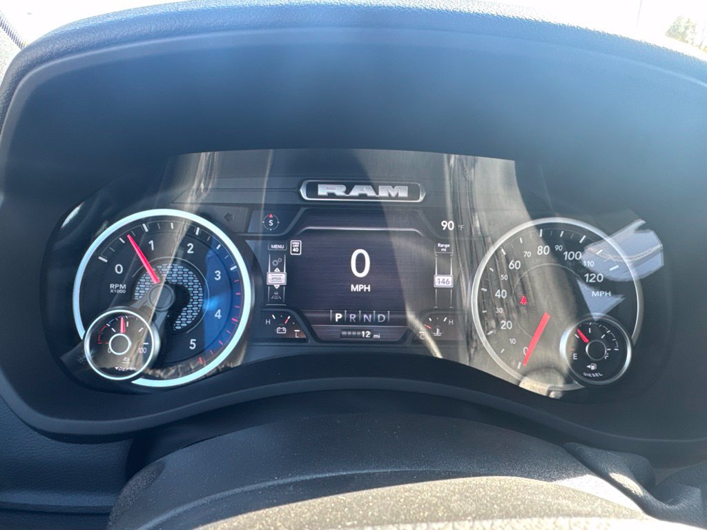 New 2027 RAM 3500 Big Horn AWD/4WD image 17