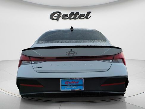 Certified 2025 Hyundai Elantra Sport FWD image 6