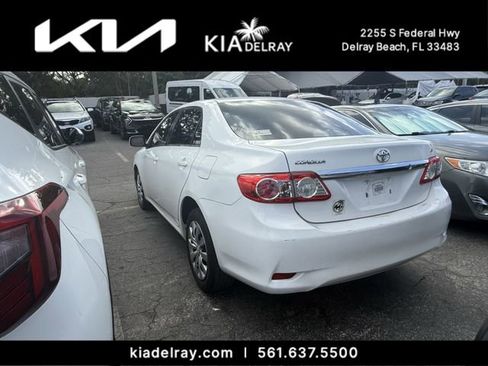 Used 2013 Toyota Corolla LE image 8