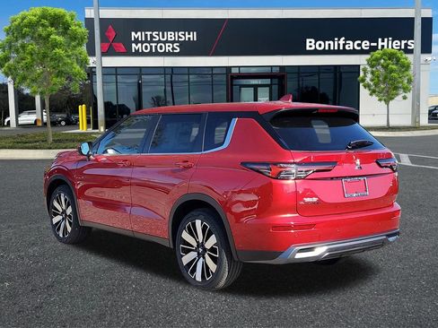 New 2026 Mitsubishi Outlander SE FWD image 3