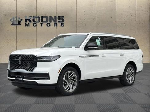 New 2026 Lincoln Navigator L Reserve AWD/4WD image 1
