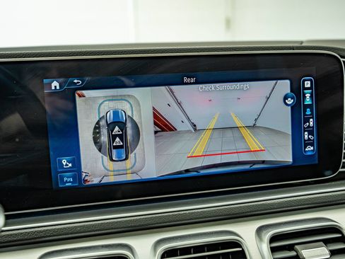 Certified 2024 Mercedes-Benz GLS 450 4MATIC image 27