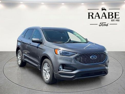 Used 2024 Ford Edge SEL w/ Convenience Package AWD/4WD image 2