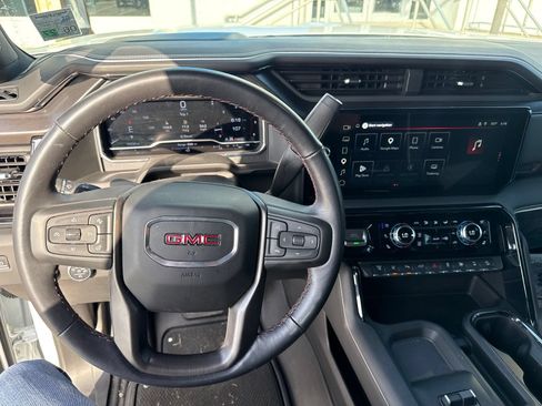 Used 2025 GMC Sierra 2500 AT4X AWD/4WD image 24