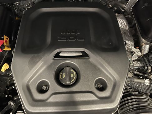 Used 2024 Jeep Wrangler Unlimited Rubicon 4xe AWD/4WD image 26