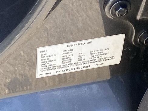 Used 2021 Tesla Model Y Long Range image 29