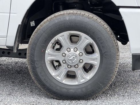 New 2026 RAM 2500 Big Horn AWD/4WD image 11