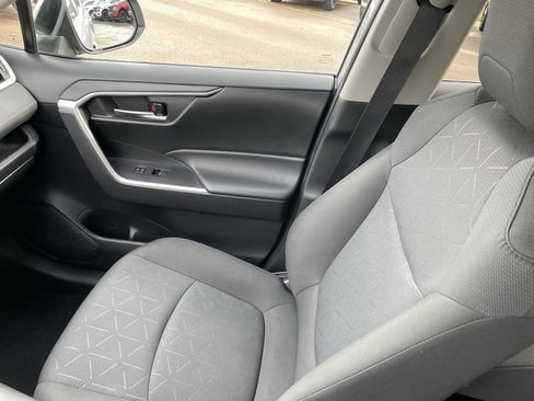 Used 2024 Toyota RAV4 XLE image 15