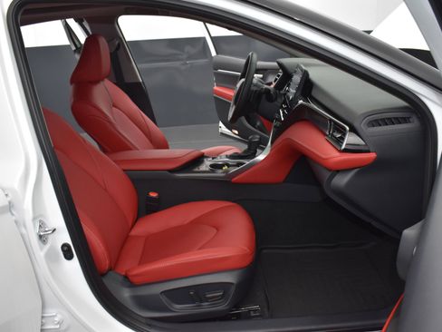 Used 2023 Toyota Camry XSE image 25