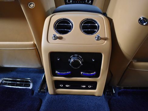 Certified 2025 Rolls-Royce Ghost AWD/4WD image 30