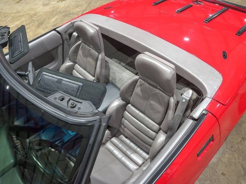 Used 1991 Chevrolet Corvette Convertible RWD image 19