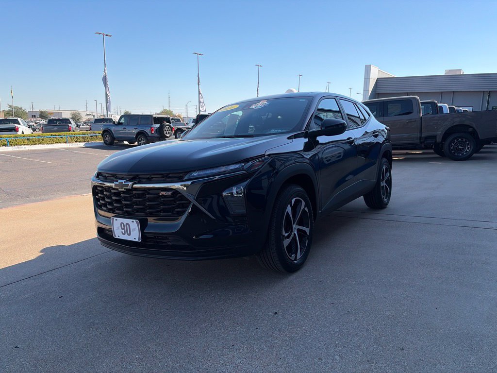 Used 2026 Chevrolet Trax RS w/ Driver Confidence Package FWD image 4