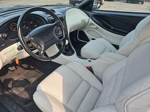 Used 1995 Ford Mustang GT RWD image 14