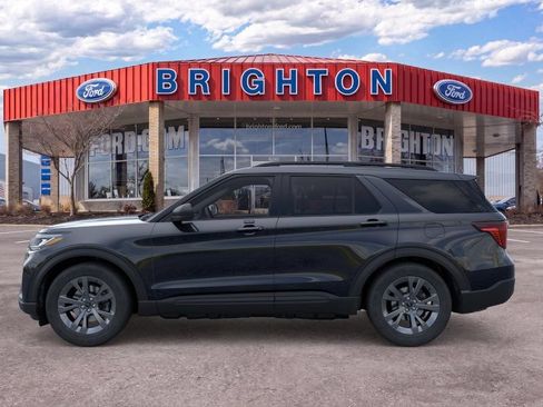 Used 2026 Ford Explorer Active w/ Active Comfort Package AWD/4WD image 2