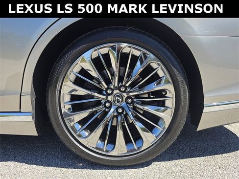 Used 2020 Lexus LS 500 w/ Interior Upgrade Package image 15