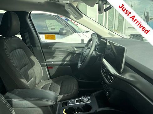 Used 2026 Ford Escape Active w/ Tech Pack #1 FWD image 14
