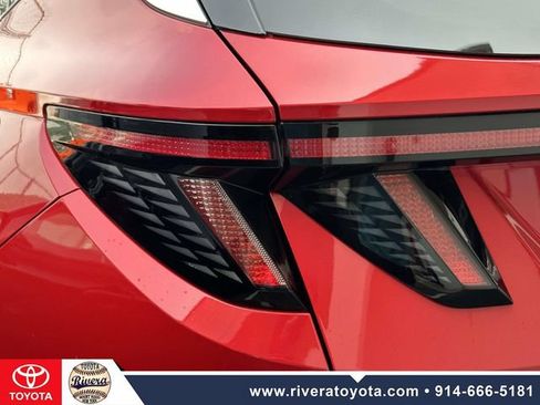 Used 2022 Hyundai Tucson Limited w/ Cargo Package AWD/4WD image 12