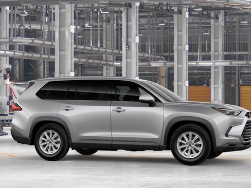 New 2026 Toyota Grand Highlander FWD image 13
