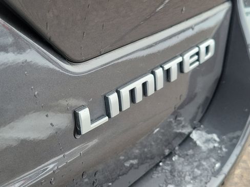 Used 2024 Jeep Grand Cherokee Limited image 26