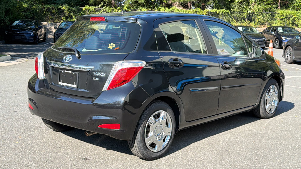 Used 2012 Toyota Yaris LE FWD image 4