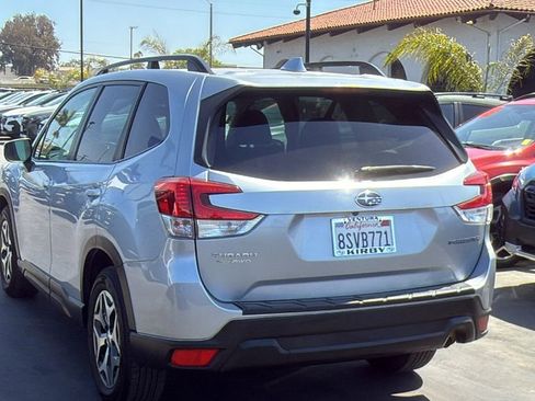 Used 2020 Subaru Forester Premium AWD/4WD image 4