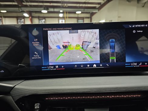 New 2026 BMW 330i 330i w/ Premium Package image 24