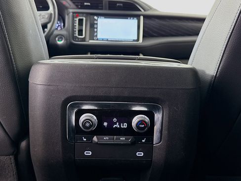 Used 2022 GMC Yukon Denali image 27