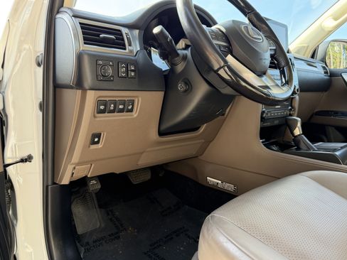 Used 2022 Lexus GX 460 Luxury image 12