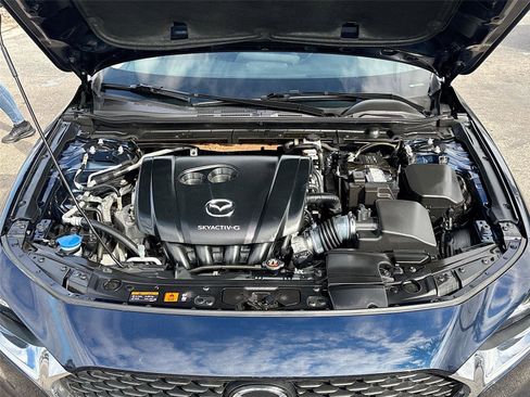 Used 2021 MAZDA MAZDA3 s image 30