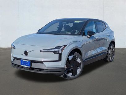 New 2026 Volvo EX30 Plus w/ Climate Package