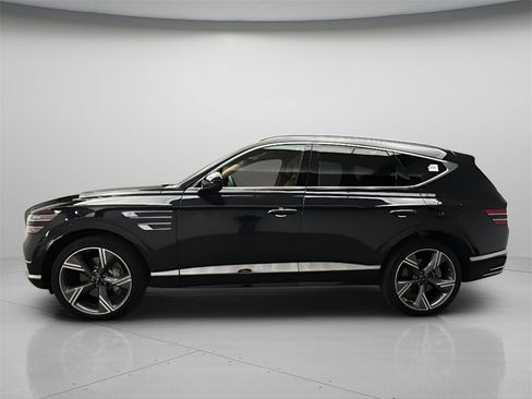 Certified 2025 Genesis GV80 2.5T Prestige image 2