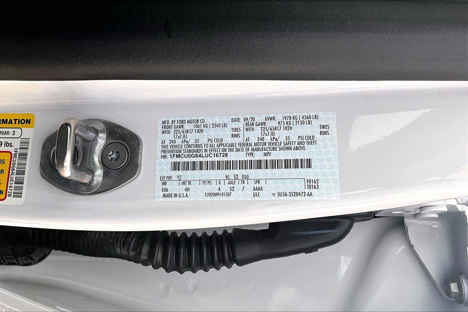Used 2020 Ford Escape SE FWD image 34
