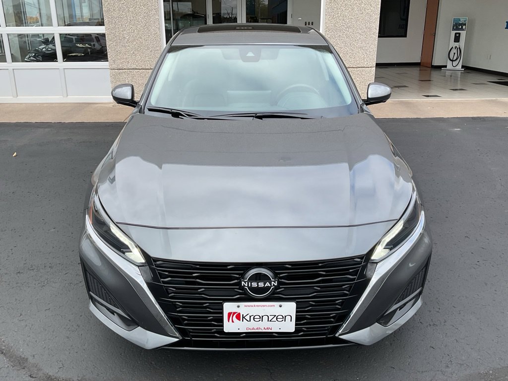 Used 2024 Nissan Altima 2.5 SL AWD/4WD image 2