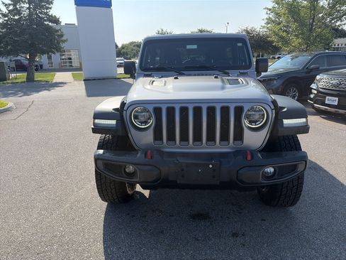 Used 2019 Jeep Wrangler Unlimited Rubicon w/ LED Lighting Group AWD/4WD image 2