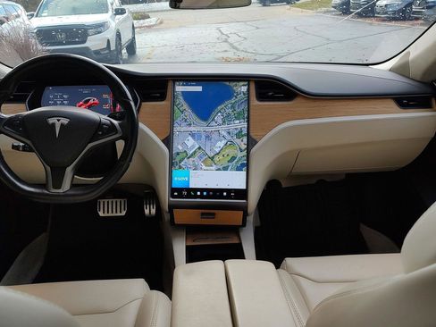 Used 2018 Tesla Model S 100D image 16