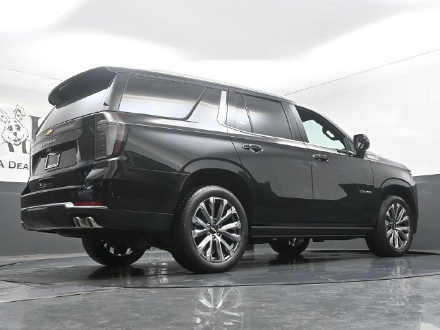 New 2026 Chevrolet Tahoe High Country AWD/4WD image 12